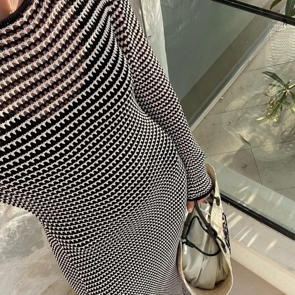 DISSH NATE BLACK SLEEVED MAXI DRESS